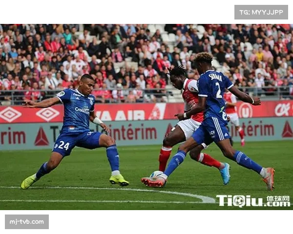 里尔2-0南特,戴维与天使迪马里亚各入一球 里尔2-0南特,戴维与天使迪马里亚各入一球